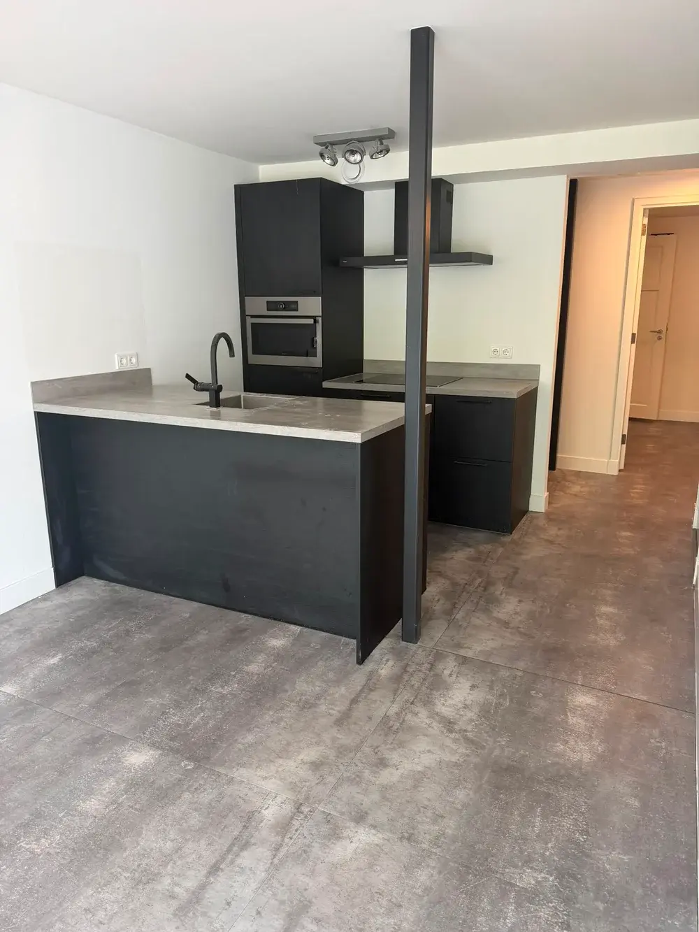 Appartement Oudegracht in Utrecht 3511 PP (Lange Nieuwstraat en omgeving)