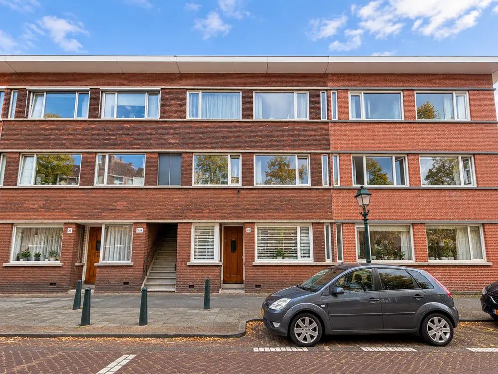Appartement Roerstraat in Den Haag 2584 TW (Oud Scheveningen)